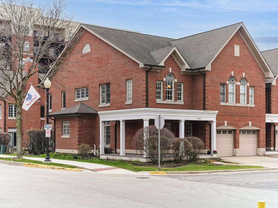 1st image of 1802 Riverwoods Dr