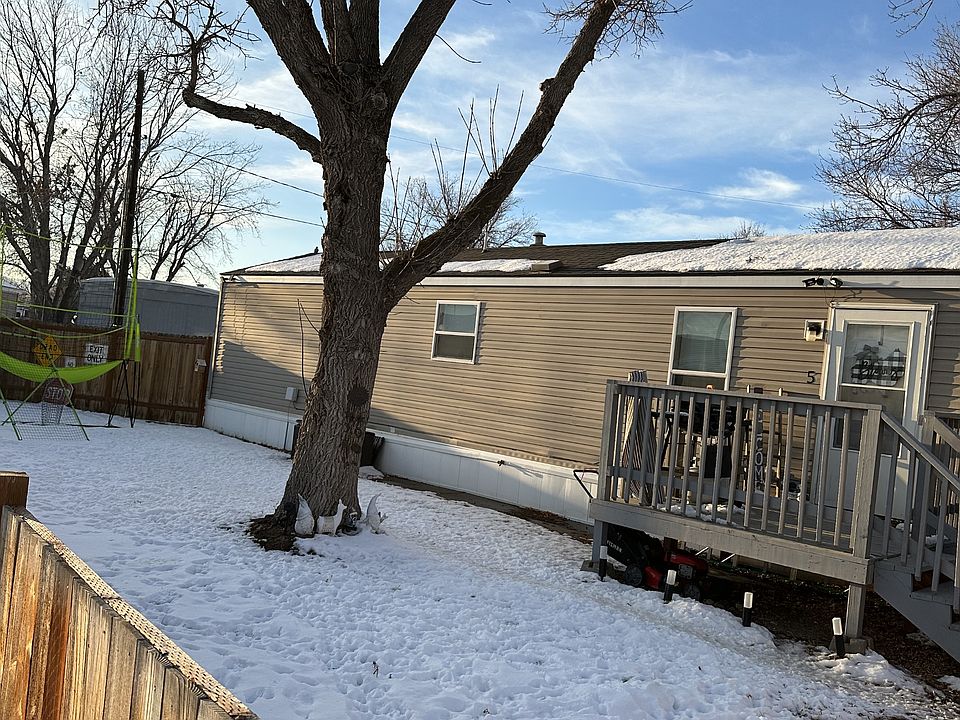 2nd image of 1205 E Clark St Trailer 5
