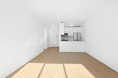 Rented by R New York