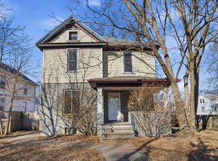 2626 Brady St, Davenport, IA 52803