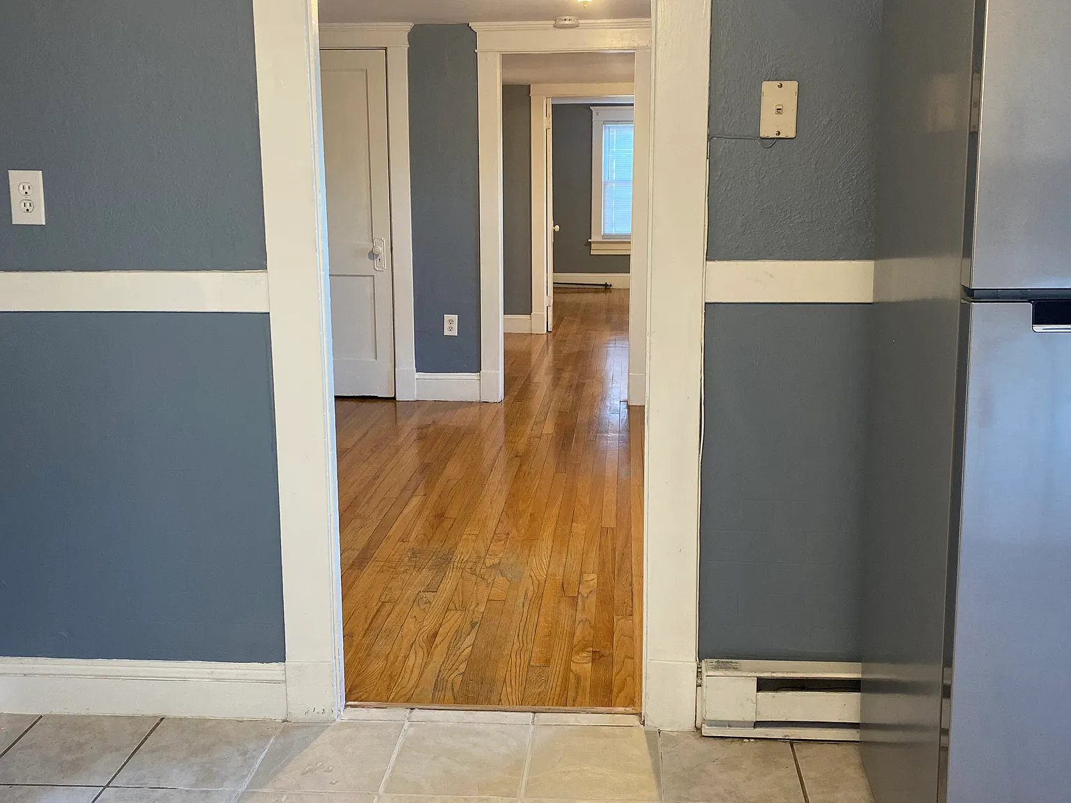 3 bed, 900 sqft, $2,000 — Photo 4