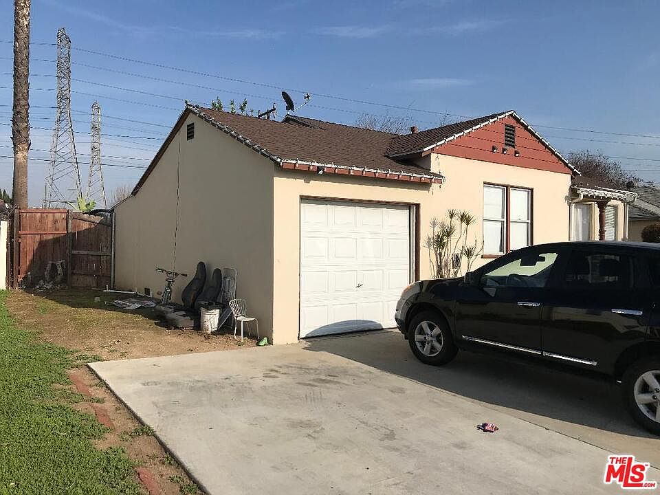 2nd image of 4822 Walnut Grove Ave