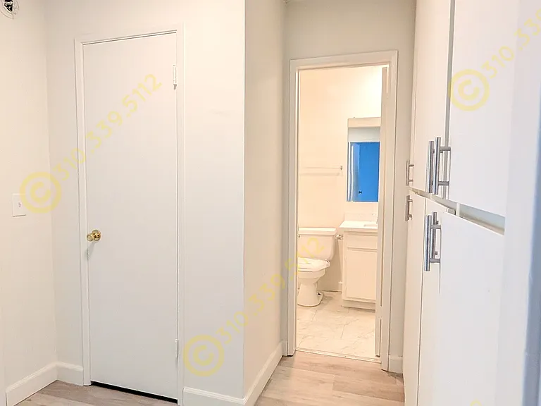 11852 Rochester Ave #8 — Photo 17