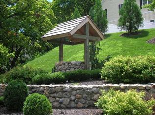 3 Wishing Well Ln, New Milford, CT 06776