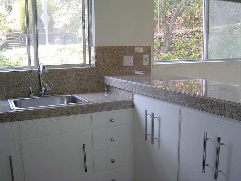 6 Hillcrest Ave #2 — Photo 9