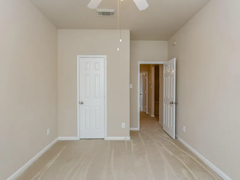 14714 Salamanca Ct — Photo 4
