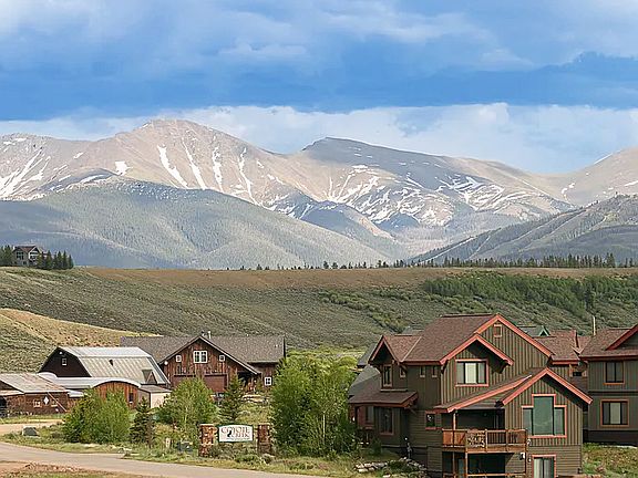 Coyote Creek Neighborhood