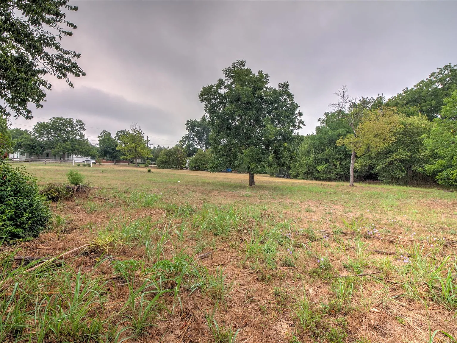 2 bed, 2.0 bath, 960 sqft, $1,350 — Photo 3