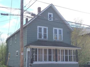 812 E North St, Ishpeming, MI 49849