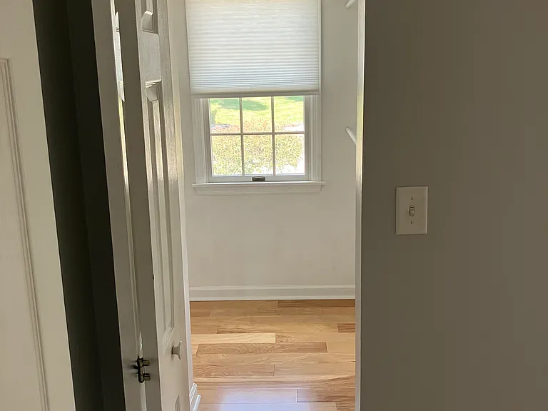 77 Hennig Dr — Photo 18