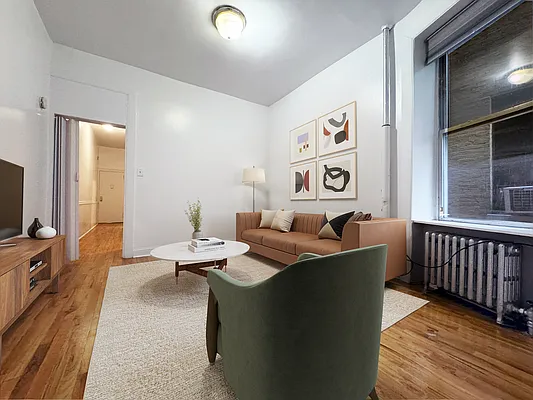 Rented by Bohemia Realty Group | media 2