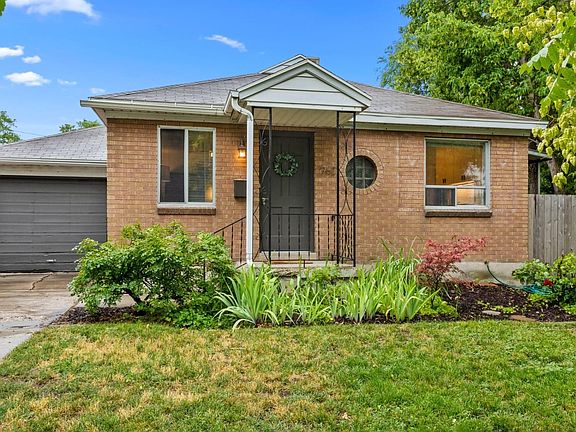 5th image of 963 W Autumn Ave
