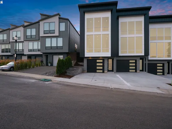 2385 N R St, Washougal, WA 98671