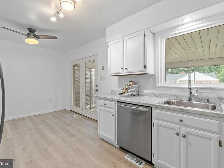 322 Harlan Sq #A-2 — Photo 17