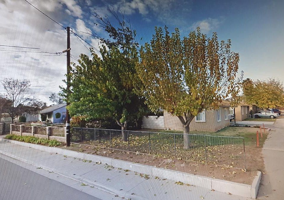 1st image of 24360 Myers Ave