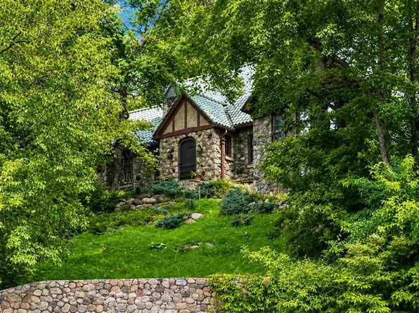 1818 N Dubuque St, Iowa City, IA 52245