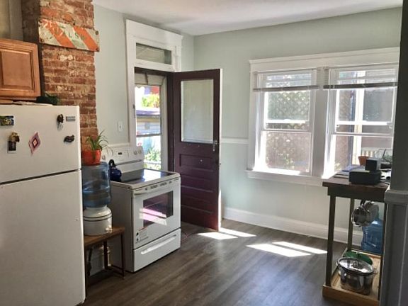 2nd image of 3139 West Blvd #B