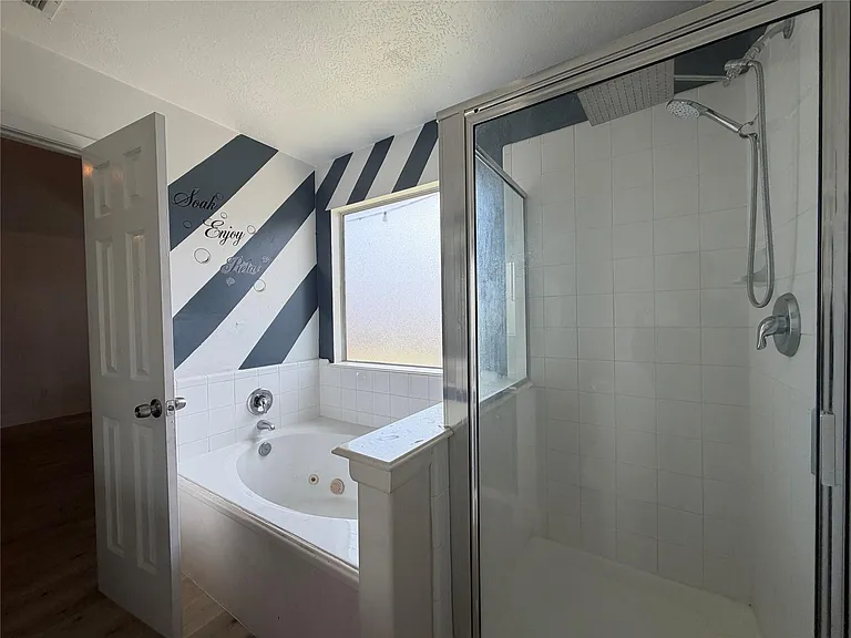 5915 Shining Leaf Ct — Photo 29