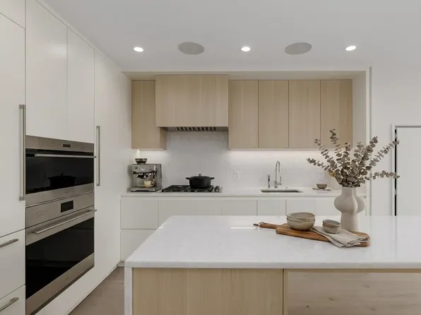 7433 Cambie St #2501, Vancouver, BC V6P 0J8