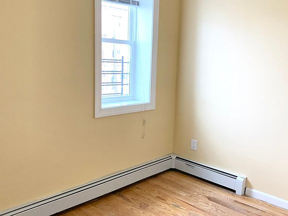 3rd image of 99 Beach 31st St #1R