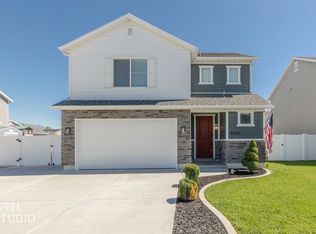 3565 S Water Lilly Ln, Syracuse, UT 84075