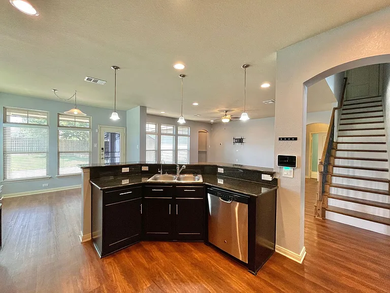 3607 Rusack Dr — Photo 14