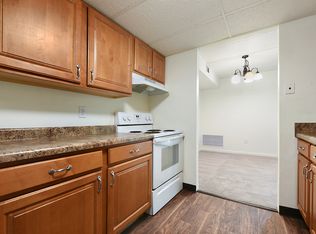 700 5th St #27, Oakmont, PA