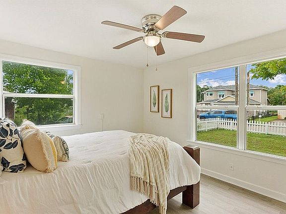 4th image of 1234 Indian River Ave