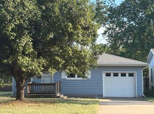 610 E 4th Ave, Garnett, KS 66032