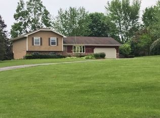 19103 W Union Rd, Union, IL 60180