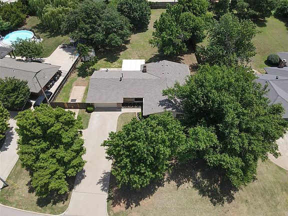 3rd image of 10724 Major Ave