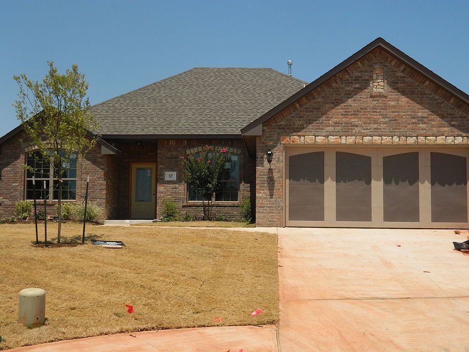 1st image of 57 Bonaire Dr
