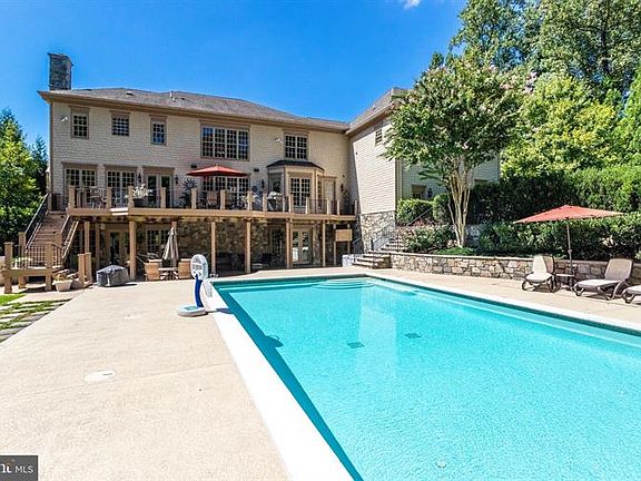5th image of 2479 Oakton Hills Dr
