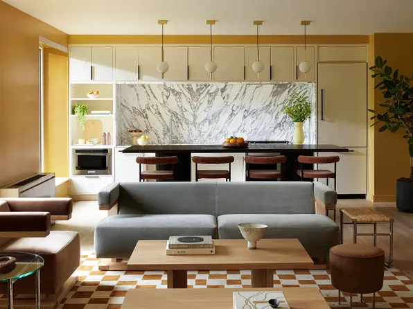 445 Gerard Avenue image 17 of 19