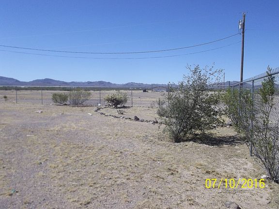 Front yard looking north
