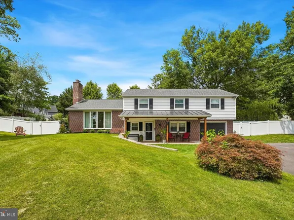 622 Highland Dr, Perkasie, PA 18944
