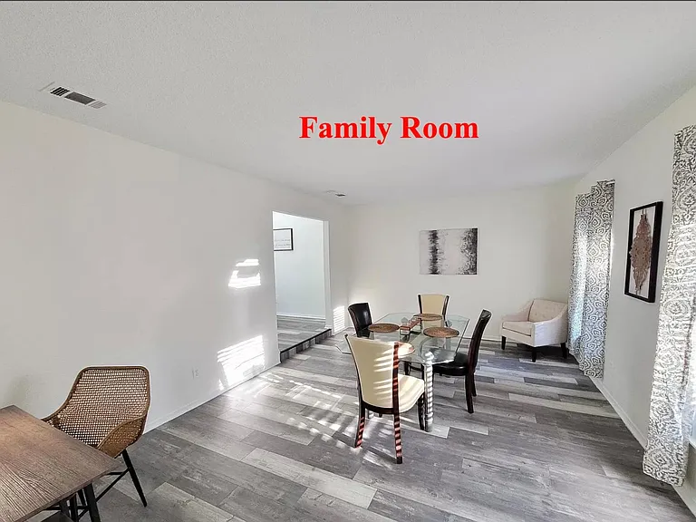 4740 Balmoral Dr — Photo 11