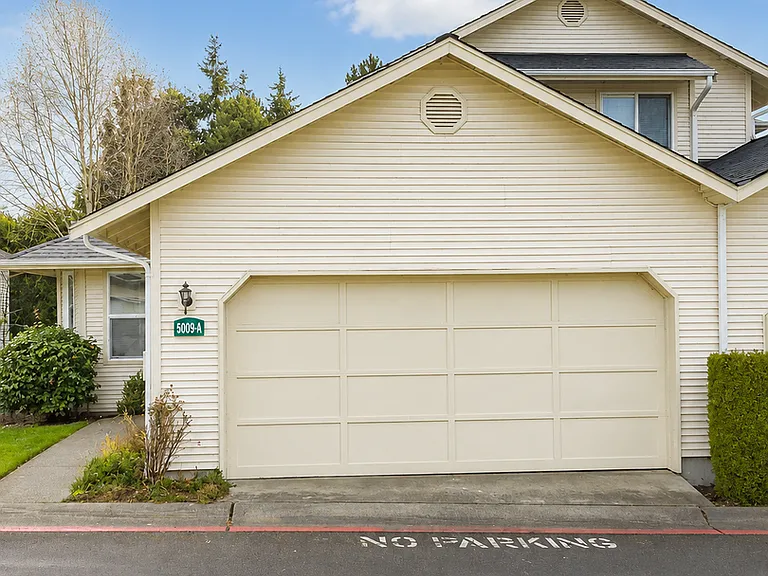 5009 Freeport Ln #A — Photo 2