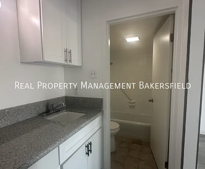 2700 White Ln #151 — Photo 7