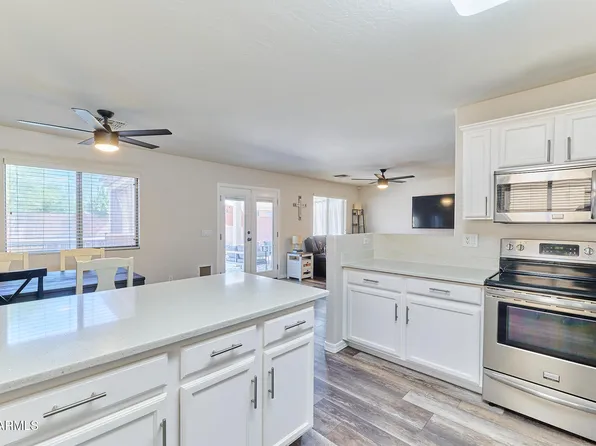 8616 W CROWN KING Road, Tolleson, AZ 85353