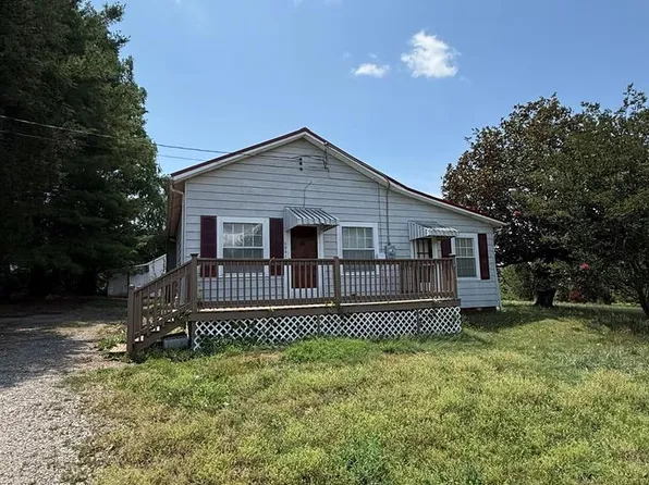 1553 Wingfield Orchard Rd, Martinsville, VA 24112