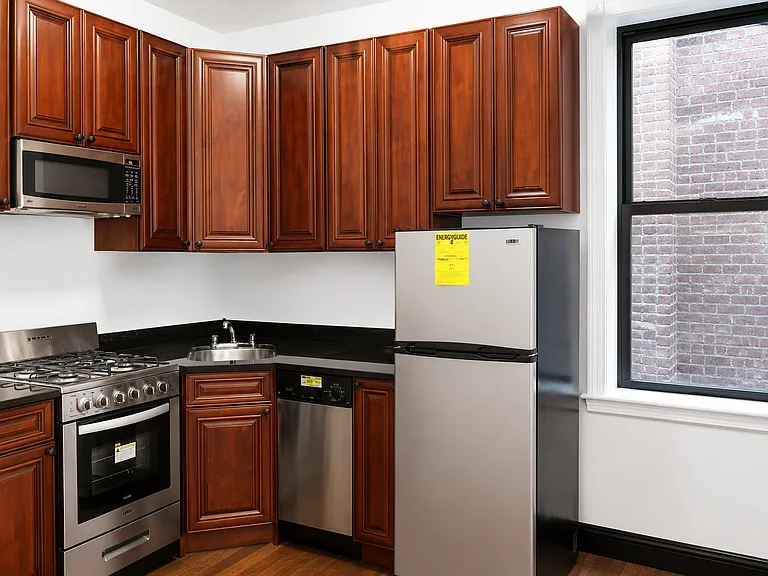 426 W 47th St #PHB — Photo 8