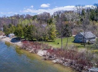 2075 South Rd, Brussels, WI 54204