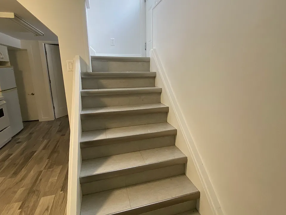 89 Stanley St #1