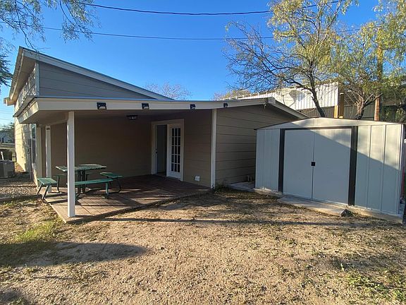 4th image of 30 Redbud St