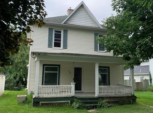 105 W 5th St, Wilton, IA 52778