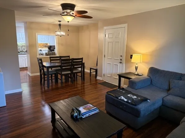 1280 Middle Tennessee Blvd APT A-8, Murfreesboro, TN 37130