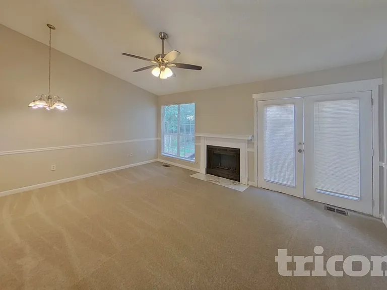 5020 Millers Gln — Photo 3