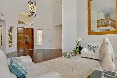 Home For Sale In Woodfield Country Club