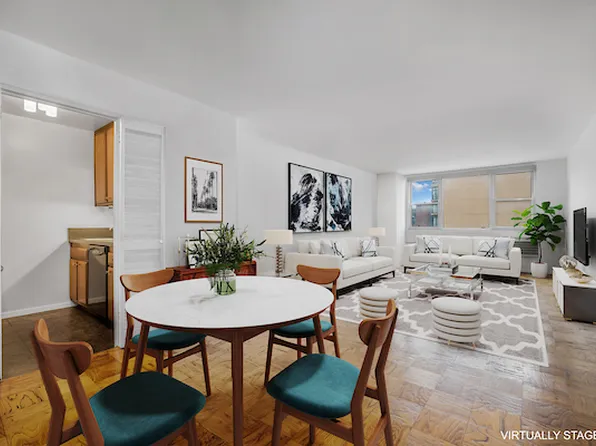 77 Seventh Avenue image 1 of 10